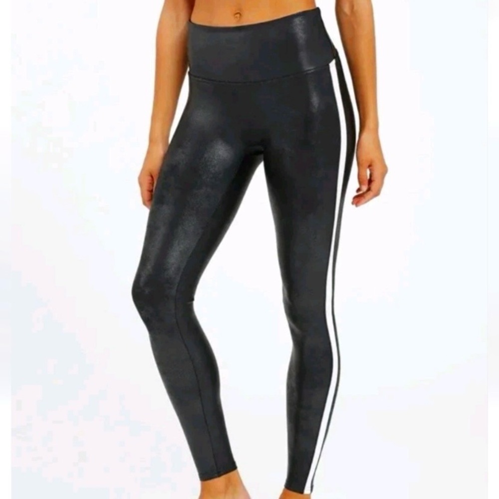 Spanx Faux Leather Side Stripe leggings, M